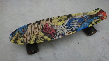 電動スケートボード　スノボオフトレ 電動スケボー】どこでもスノボー感覚！LEIF ESnowboardが