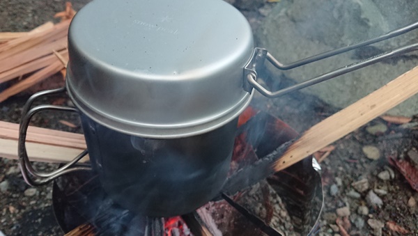 RSR Naturestove」がイイ感じ！キャンツーやソロ・デュオキャンに最適な焚火台！