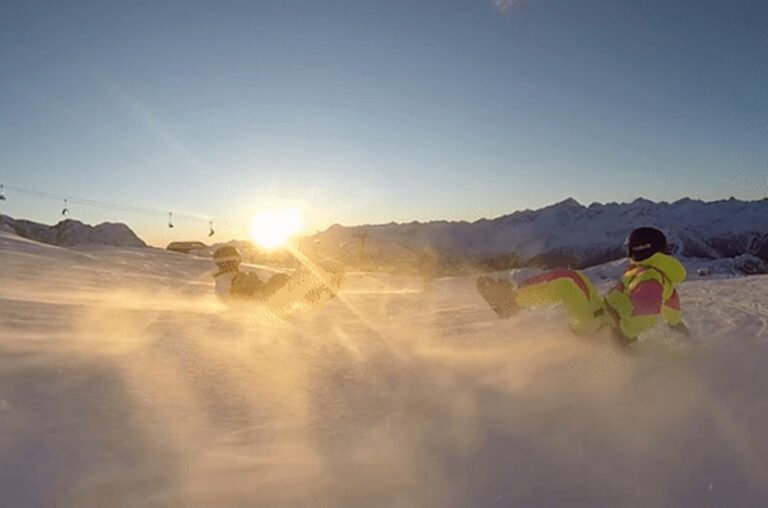 これぞ究極の雪遊び？新たなスノーギア「ASSLED(アスレッド)」が